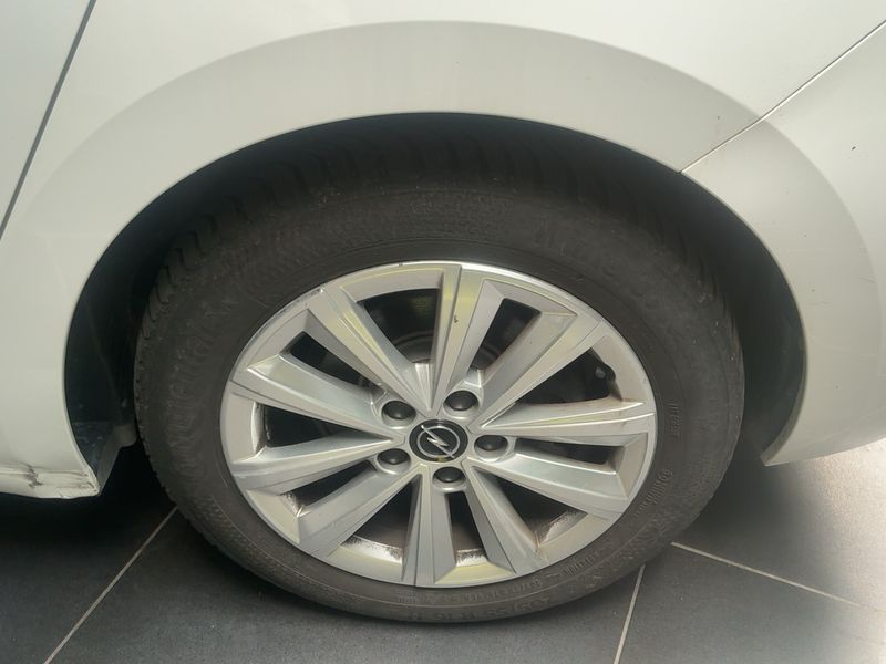 Opel Astra 1.5 CDTI Edition 2022 – снимка 5