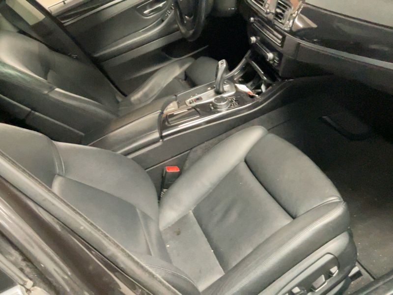 BMW 5er 530d xDrive 2015 – снимка 16
