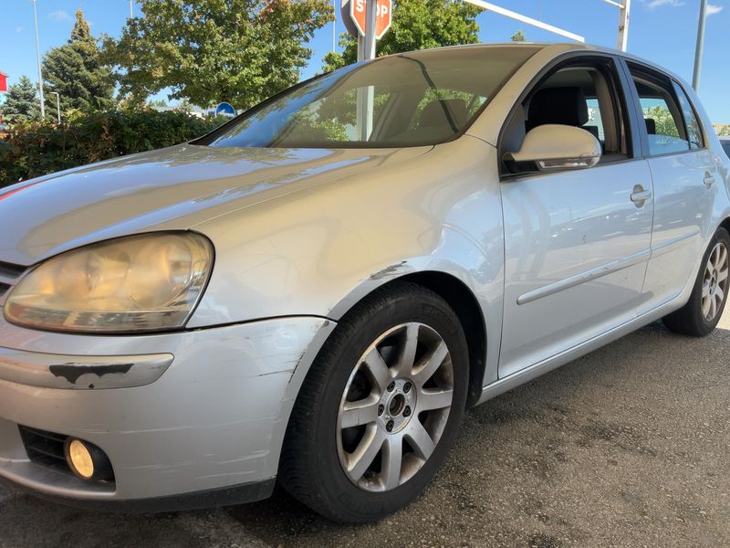 Volkswagen Golf V 2.0 TDI Sportline 2005 – снимка 2