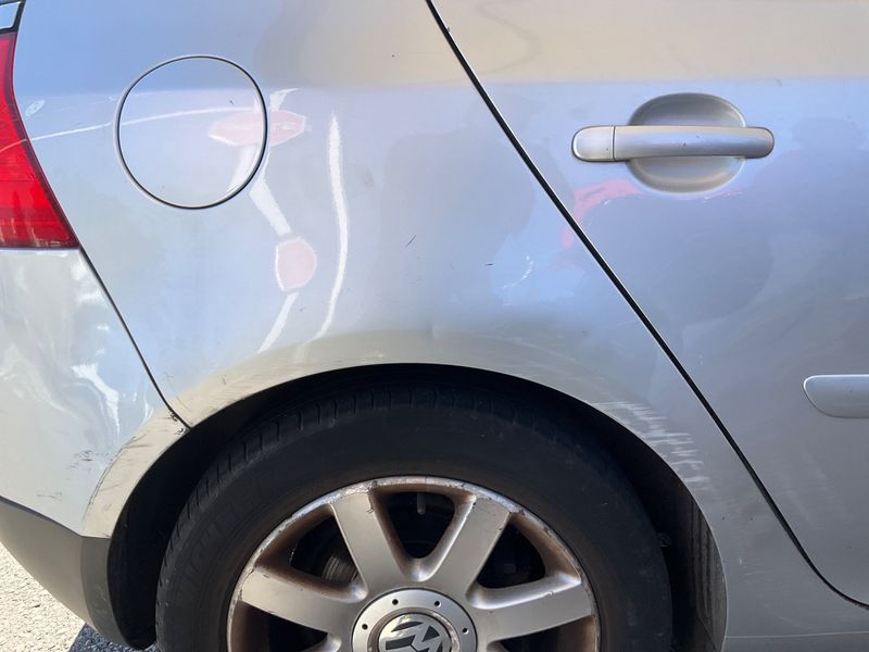 Volkswagen Golf V 2.0 TDI Sportline 2005 – снимка 23