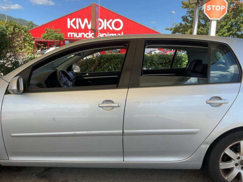 Volkswagen Golf V 2.0 TDI Sportline 2005 – снимка 4