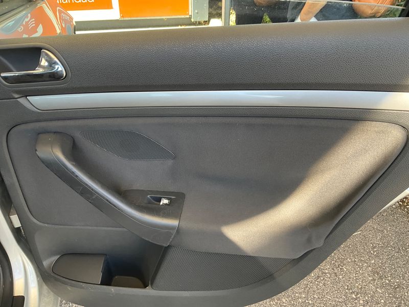 Volkswagen Golf V 2.0 TDI Sportline 2005 – снимка 37