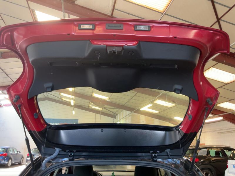 Citroen C3 1.2 PureTech Graphic 2018 – снимка 15
