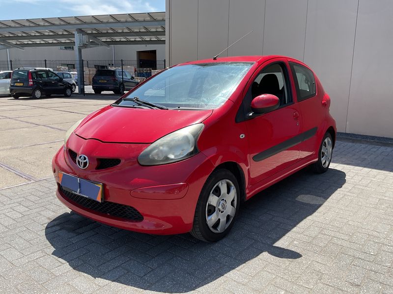 Toyota Aygo 1.0 City 2006 – снимка 1