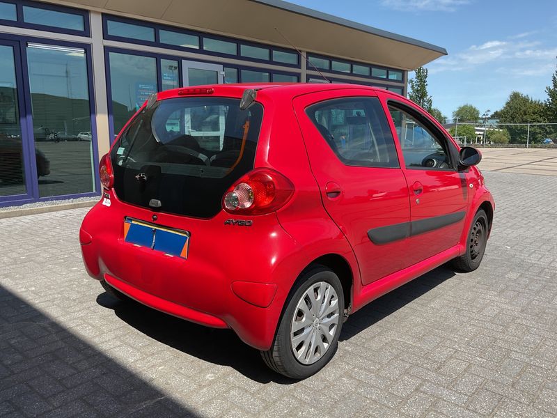 Toyota Aygo 1.0 City 2006 – снимка 2