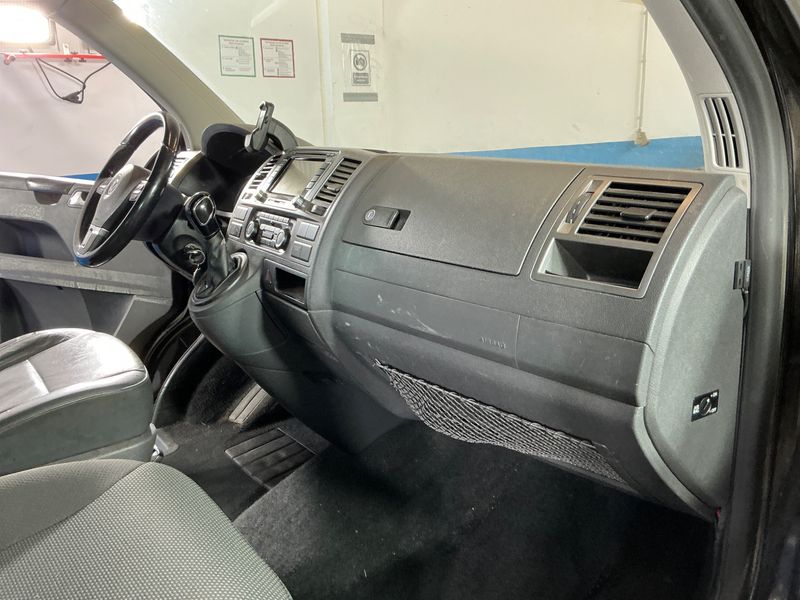 Volkswagen T5 Caravelle 2.0 TDI Comfortline lang 2014 – снимка 33