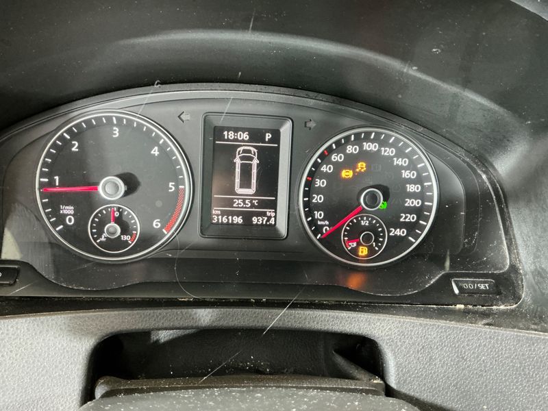 Volkswagen T5 Caravelle 2.0 TDI Comfortline lang 2014 – снимка 41