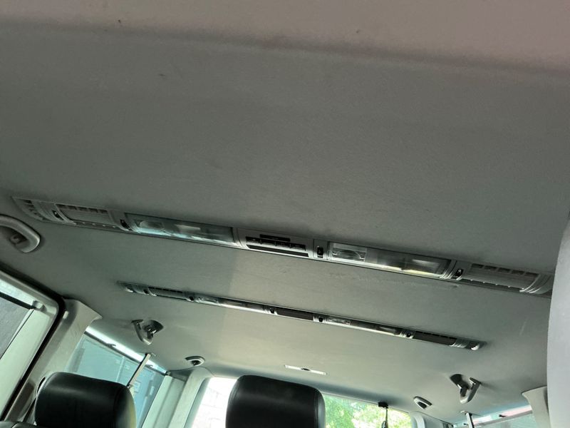 Volkswagen T5 Caravelle 2.0 TDI Comfortline lang 2014 – снимка 34