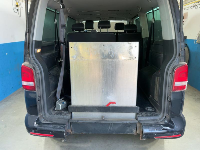 Volkswagen T5 Caravelle 2.0 TDI Comfortline lang 2014 – снимка 15