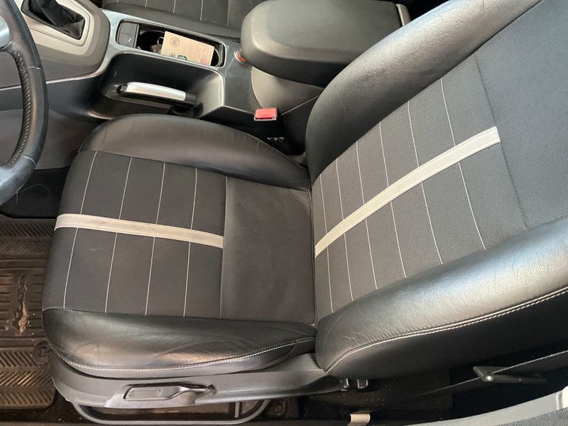 Ford Kuga 2.0 TDCi Titanium 2010 – снимка 37