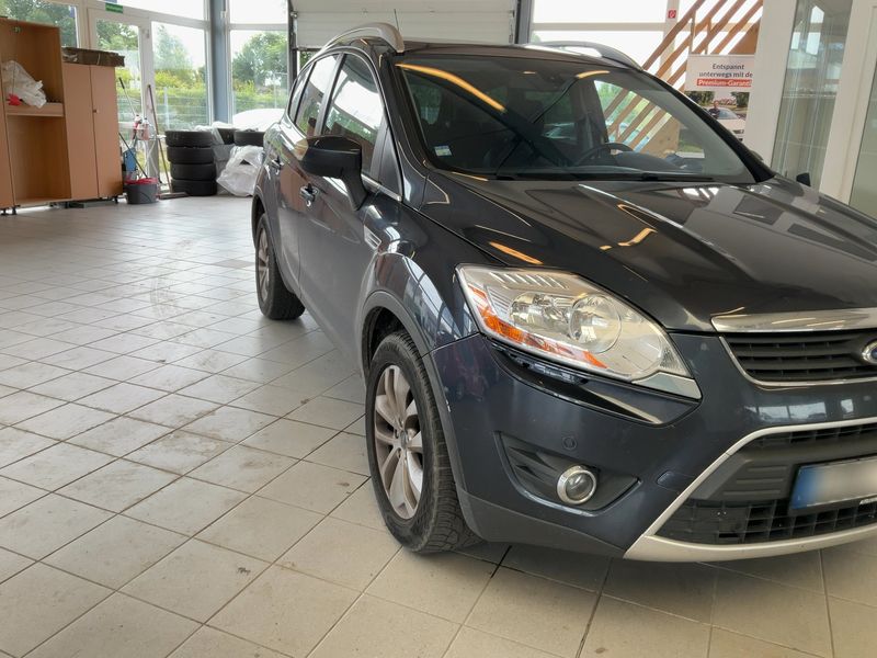 Ford Kuga 2.0 TDCi Titanium 2010 – снимка 12