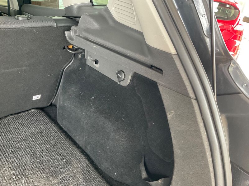 Ford Kuga 2.0 TDCi Titanium 2010 – снимка 32