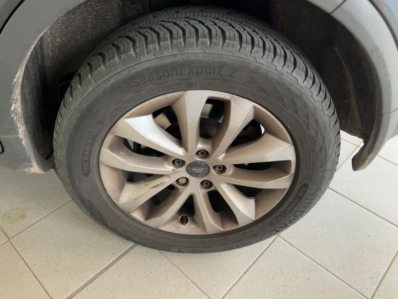 Ford Kuga 2.0 TDCi Titanium 2010 – снимка 5