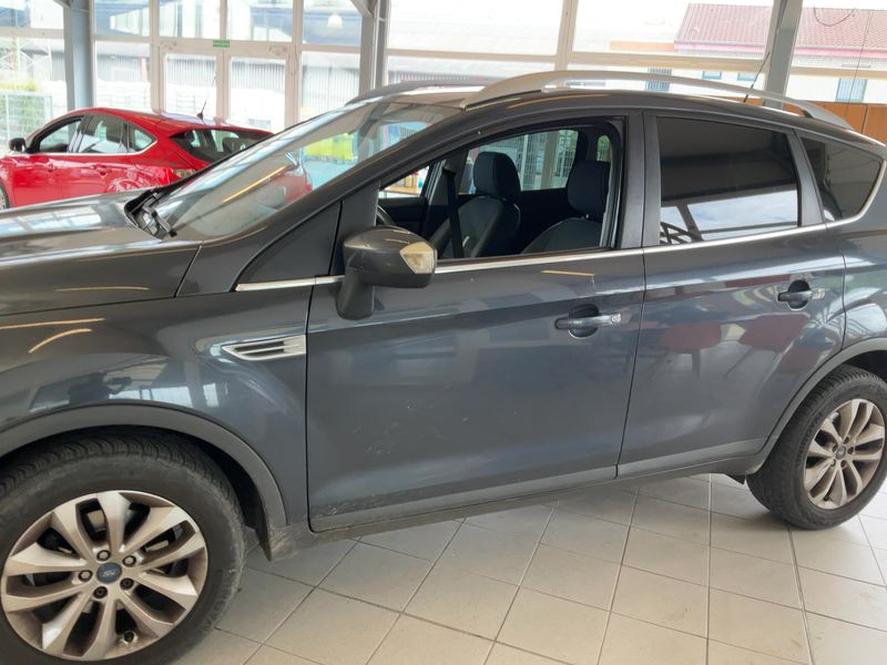Ford Kuga 2.0 TDCi Titanium 2010 – снимка 4
