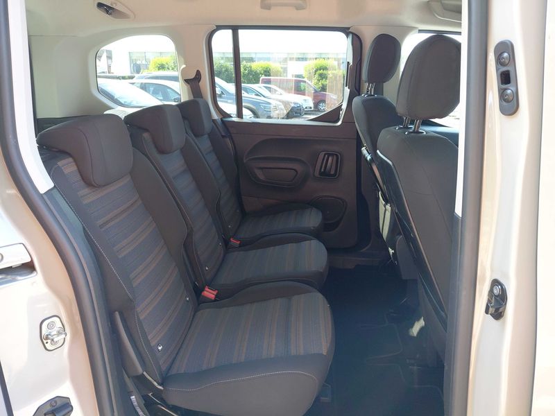 Opel Combo Life 1.2 Turbo INNOVATION 2020 – снимка 14