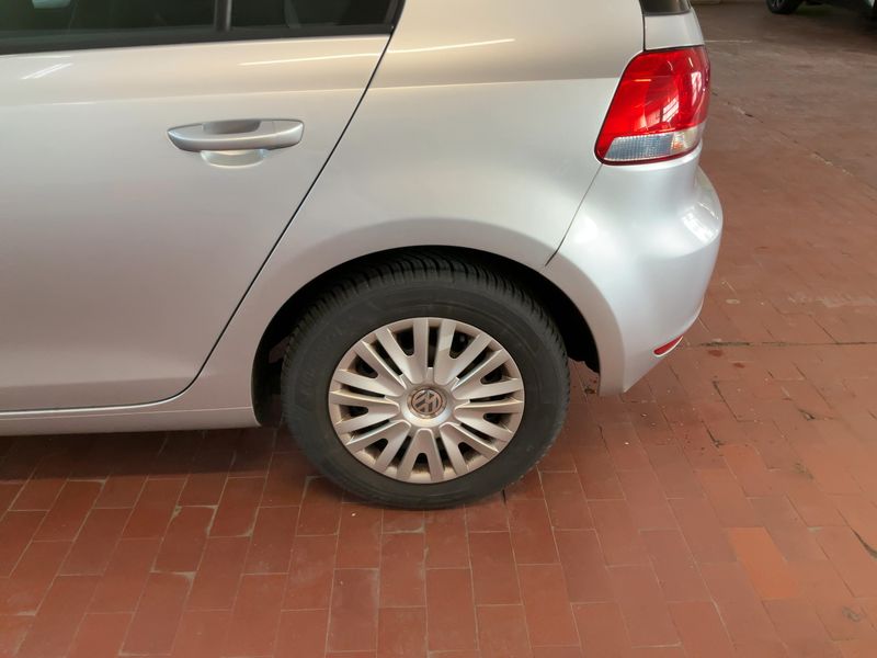 Volkswagen Golf VI 1.2 TSI Trendline 2010 – снимка 5