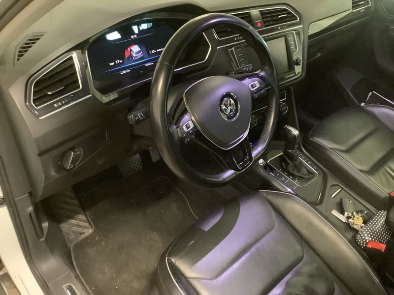 Volkswagen Tiguan 1.4 TSI ACT Carat BlueMotion Tech 2016 – снимка 25