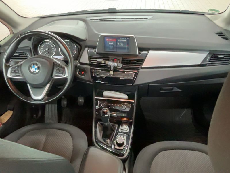 BMW 2er 216d Active Tourer Advantage 2017 – снимка 17