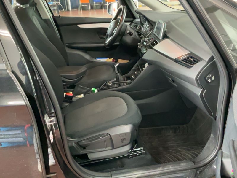 BMW 2er 216d Active Tourer Advantage 2017 – снимка 16