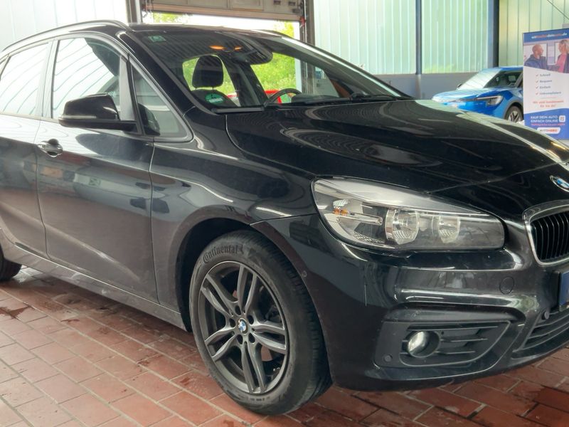 BMW 2er 216d Active Tourer Advantage 2017 – снимка 12