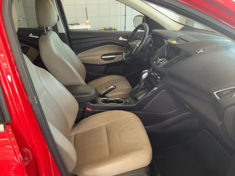 Ford Kuga 2.0 TDCi Titanium 2016 – снимка 16