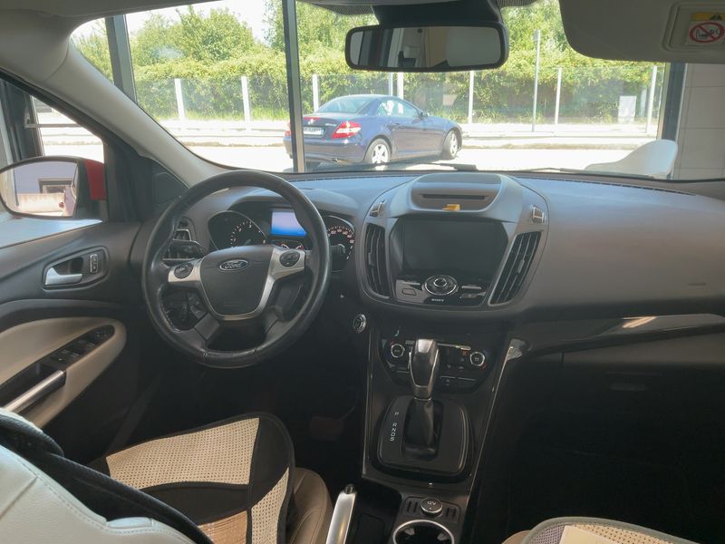 Ford Kuga 2.0 TDCi Titanium 2016 – снимка 17