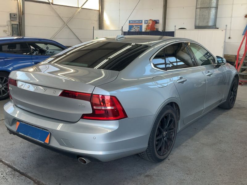 Volvo S90 2.0 T5 Momentum 2018 – снимка 8