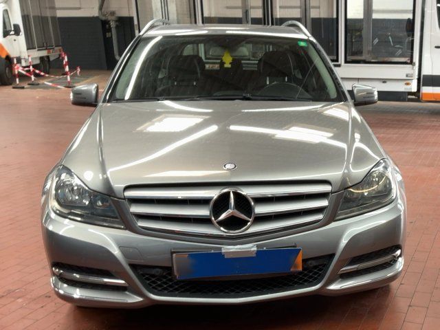Mercedes-Benz C-Klasse C 180 CGI T BlueEfficiency Avantgarde 2011 – снимка 14