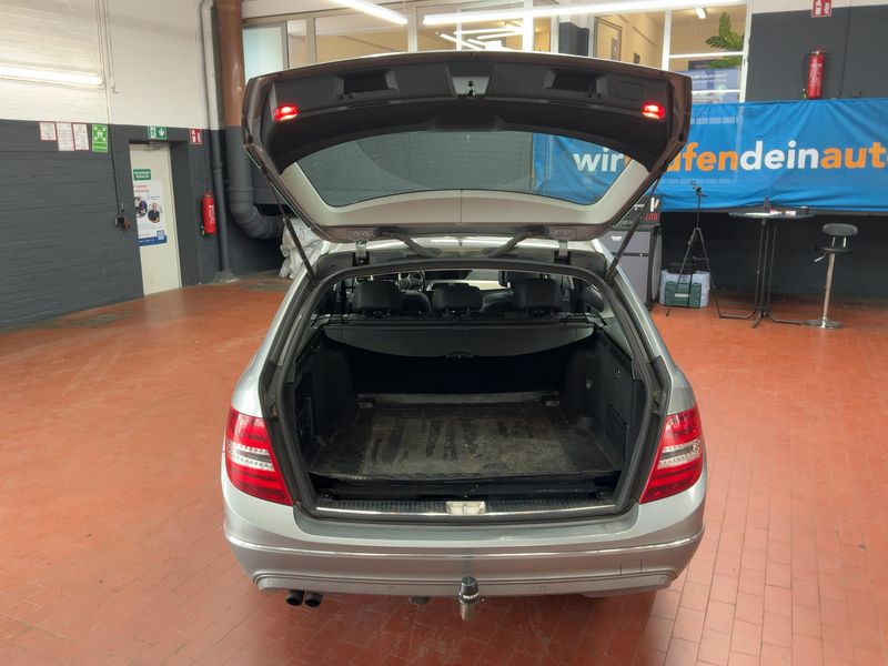 Mercedes-Benz C-Klasse C 180 CGI T BlueEfficiency Avantgarde 2011 – снимка 15