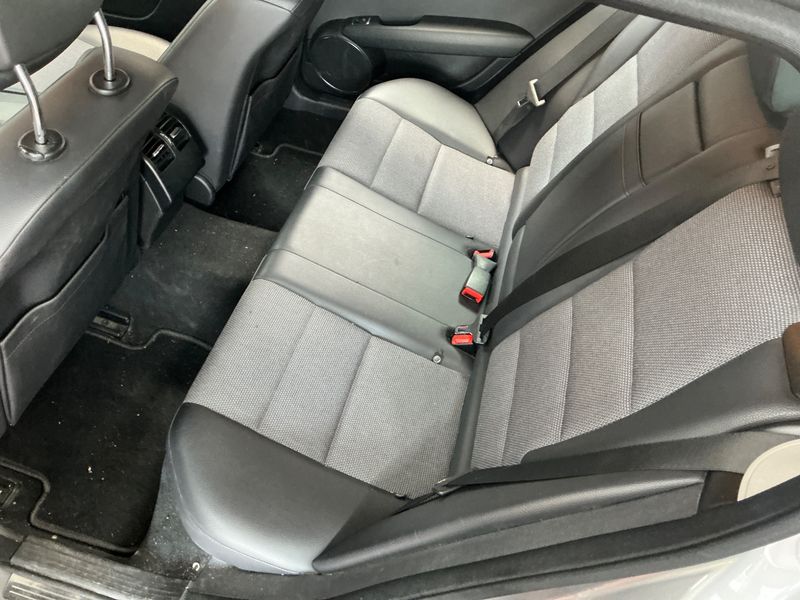 Mercedes-Benz C-Klasse C 180 CGI T BlueEfficiency Avantgarde 2011 – снимка 29
