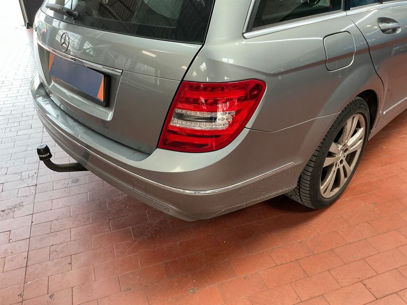 Mercedes-Benz C-Klasse C 180 CGI T BlueEfficiency Avantgarde 2011 – снимка 32