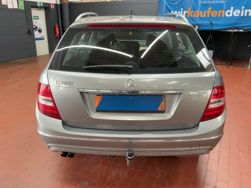 Mercedes-Benz C-Klasse C 180 CGI T BlueEfficiency Avantgarde 2011 – снимка 7
