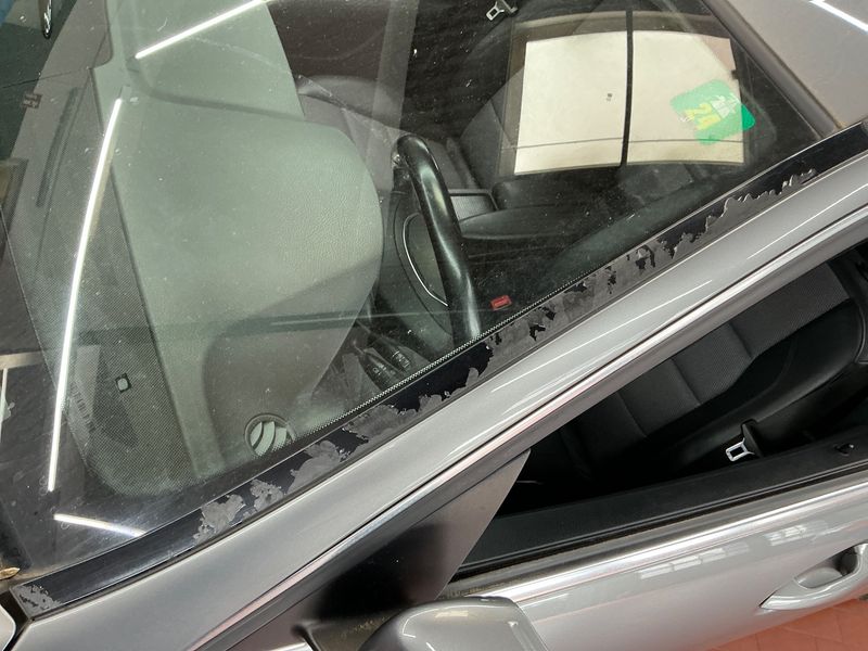 Mercedes-Benz C-Klasse C 180 CGI T BlueEfficiency Avantgarde 2011 – снимка 39