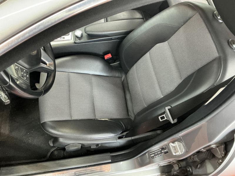 Mercedes-Benz C-Klasse C 180 CGI T BlueEfficiency Avantgarde 2011 – снимка 28