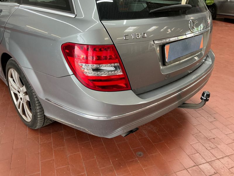 Mercedes-Benz C-Klasse C 180 CGI T BlueEfficiency Avantgarde 2011 – снимка 31