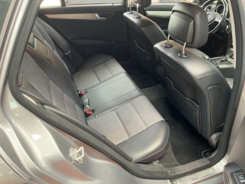 Mercedes-Benz C-Klasse C 180 CGI T BlueEfficiency Avantgarde 2011 – снимка 19