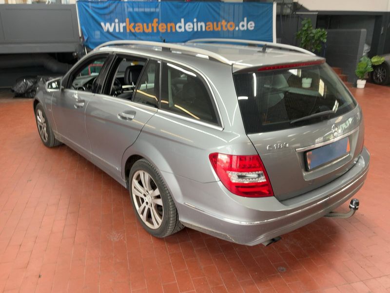 Mercedes-Benz C-Klasse C 180 CGI T BlueEfficiency Avantgarde 2011 – снимка 6