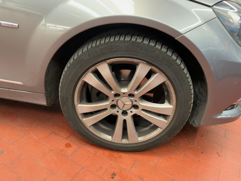 Mercedes-Benz C-Klasse C 180 CGI T BlueEfficiency Avantgarde 2011 – снимка 11