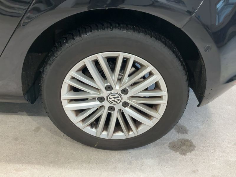 Volkswagen Golf VII 1.6 TDI Cup BlueMotion Tech 2014 – снимка 17