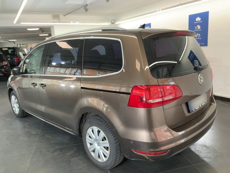 Volkswagen Sharan 2.0 TDI Highline BlueMotion Tech 2011 – снимка 6