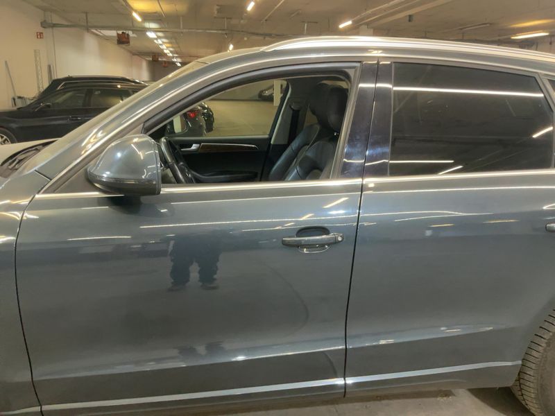 Audi Q5 3.2 V6 FSI quattro 2009 – снимка 4