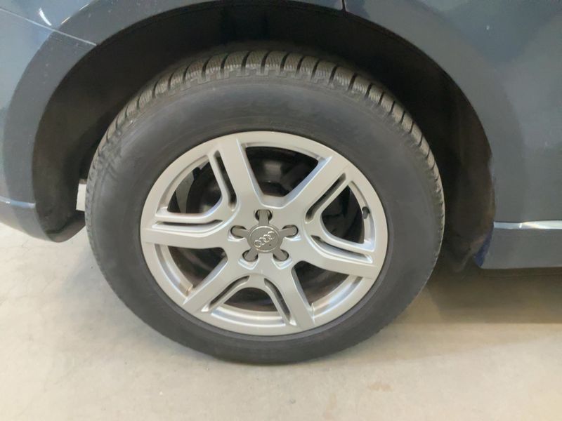 Audi Q5 3.2 V6 FSI quattro 2009 – снимка 9