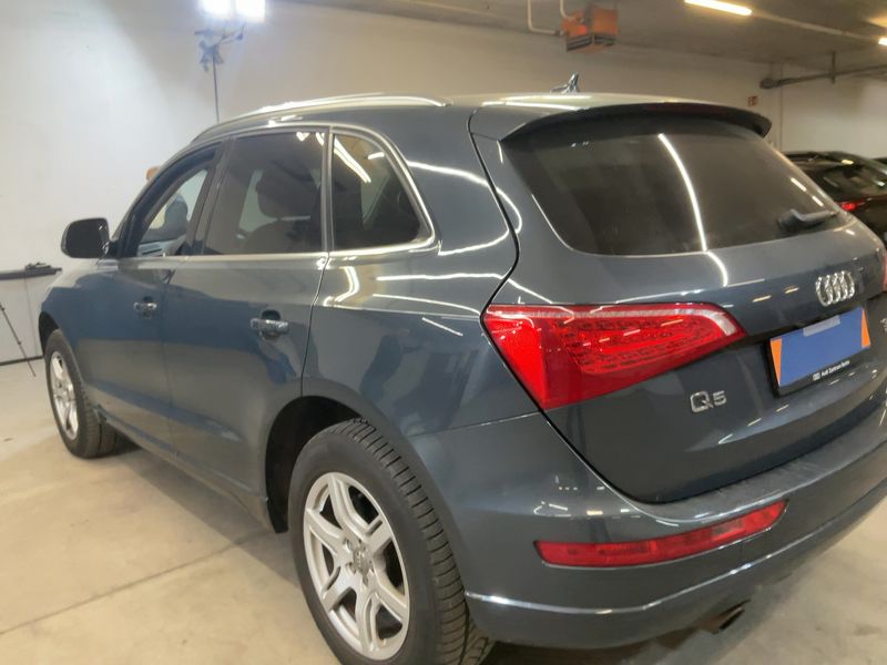 Audi Q5 3.2 V6 FSI quattro 2009 – снимка 6