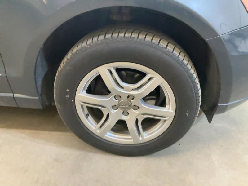 Audi Q5 3.2 V6 FSI quattro 2009 – снимка 11