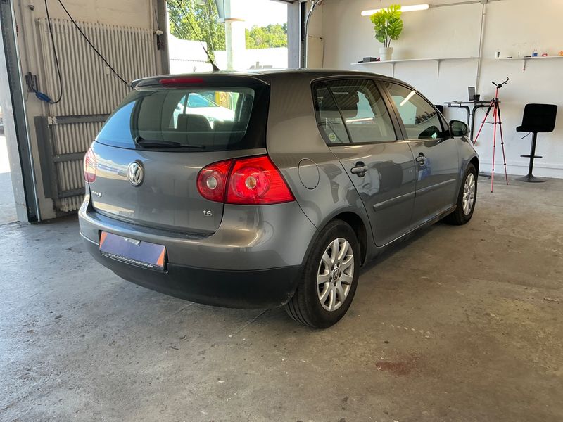 Volkswagen Golf V 1.6 Comfortline 2005 – снимка 2