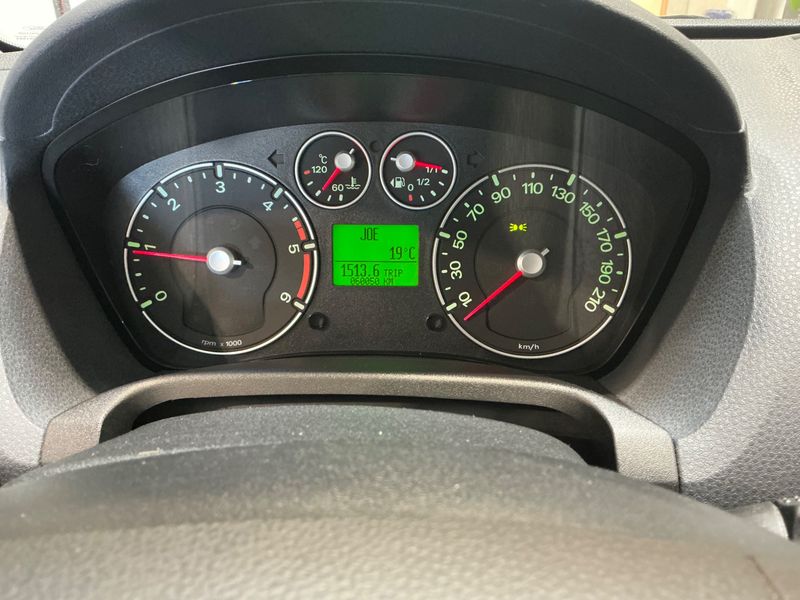 Ford Fiesta 1.6 TDCi Ghia 2008 – снимка 4