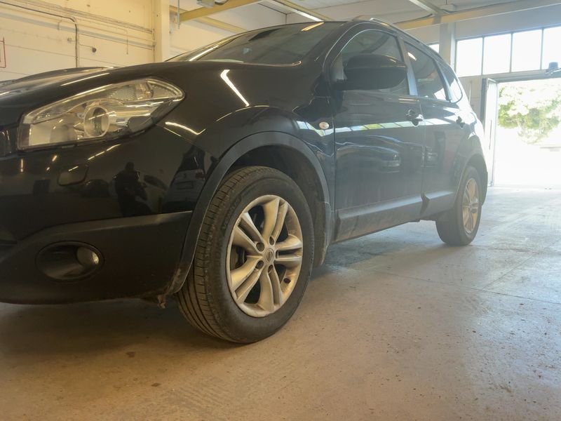 Nissan Qashqai+2 2.0 Acenta 4x4 2011 – снимка 2