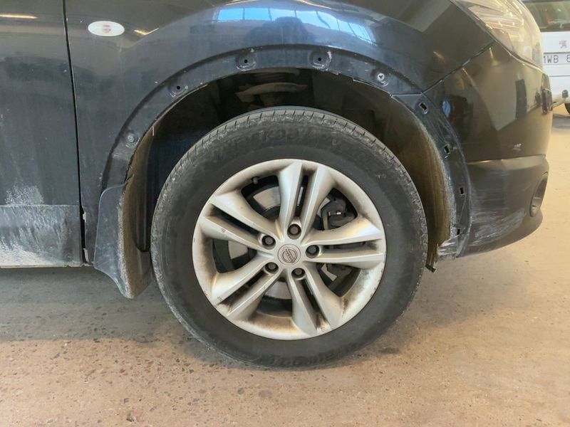 Nissan Qashqai+2 2.0 Acenta 4x4 2011 – снимка 11
