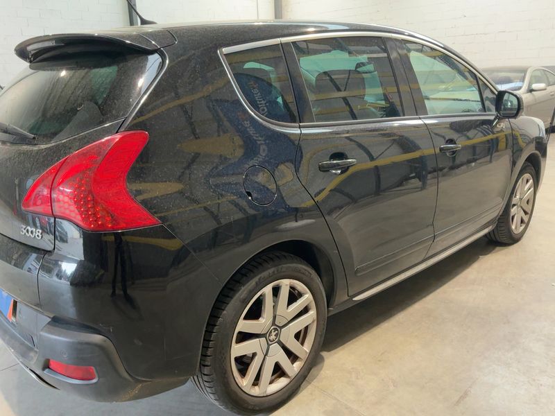 Peugeot 3008 2.0 HDi Hybrid4 Limited Edition 2011 – снимка 8