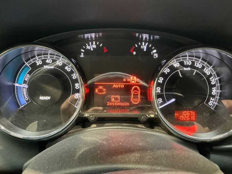 Peugeot 3008 2.0 HDi Hybrid4 Limited Edition 2011 – снимка 18